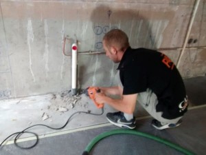 boren-in-betonvloer-leidingen-wegwerken